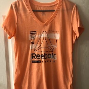 2 Reebok loose fit Tee